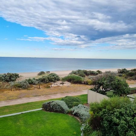 Semaphore Beachfront Apartment Exterior photo